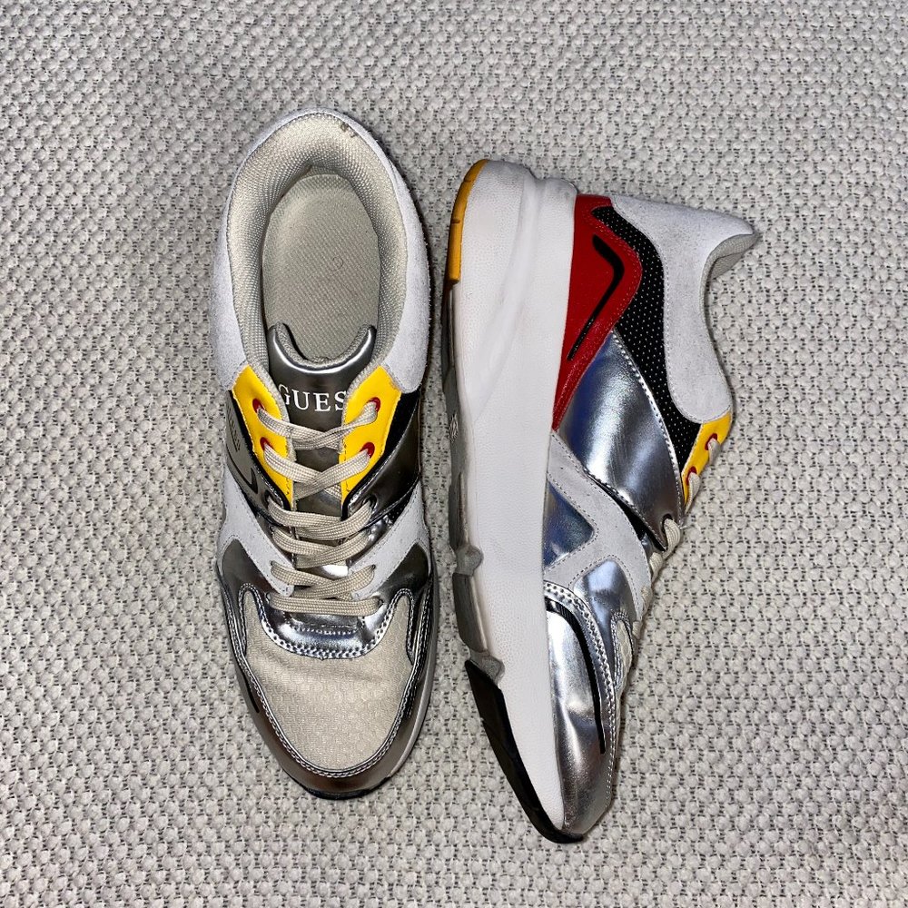 GUESS Tinsley Color Block Shoes Size 11.5